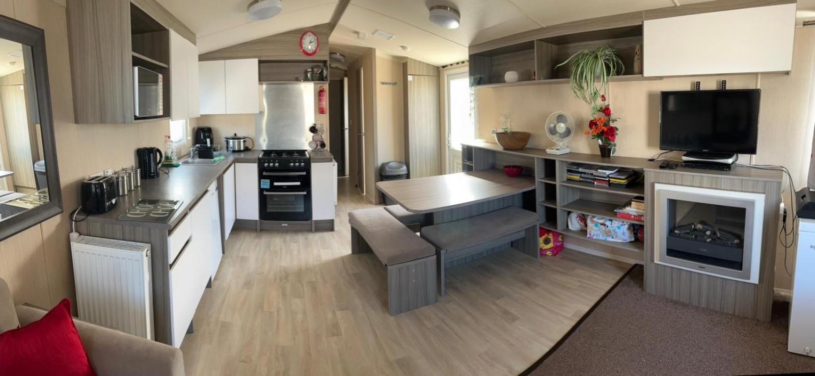 Lido Beach Caravan Prestatyn Exteriör bild