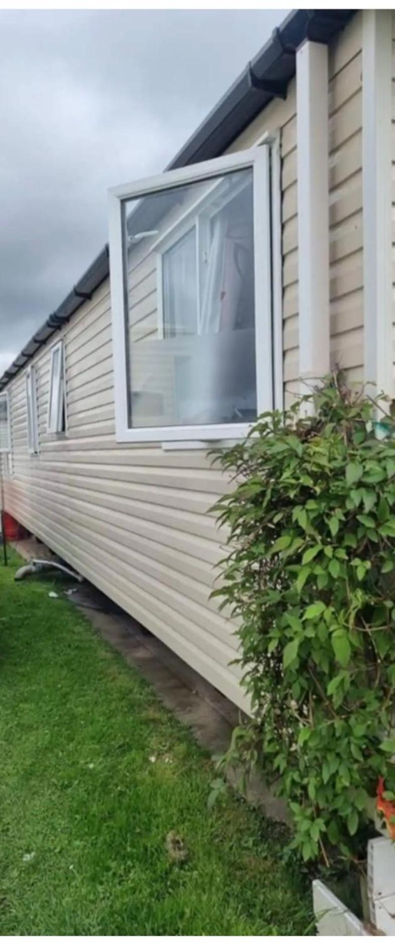 Lido Beach Caravan Prestatyn Exteriör bild